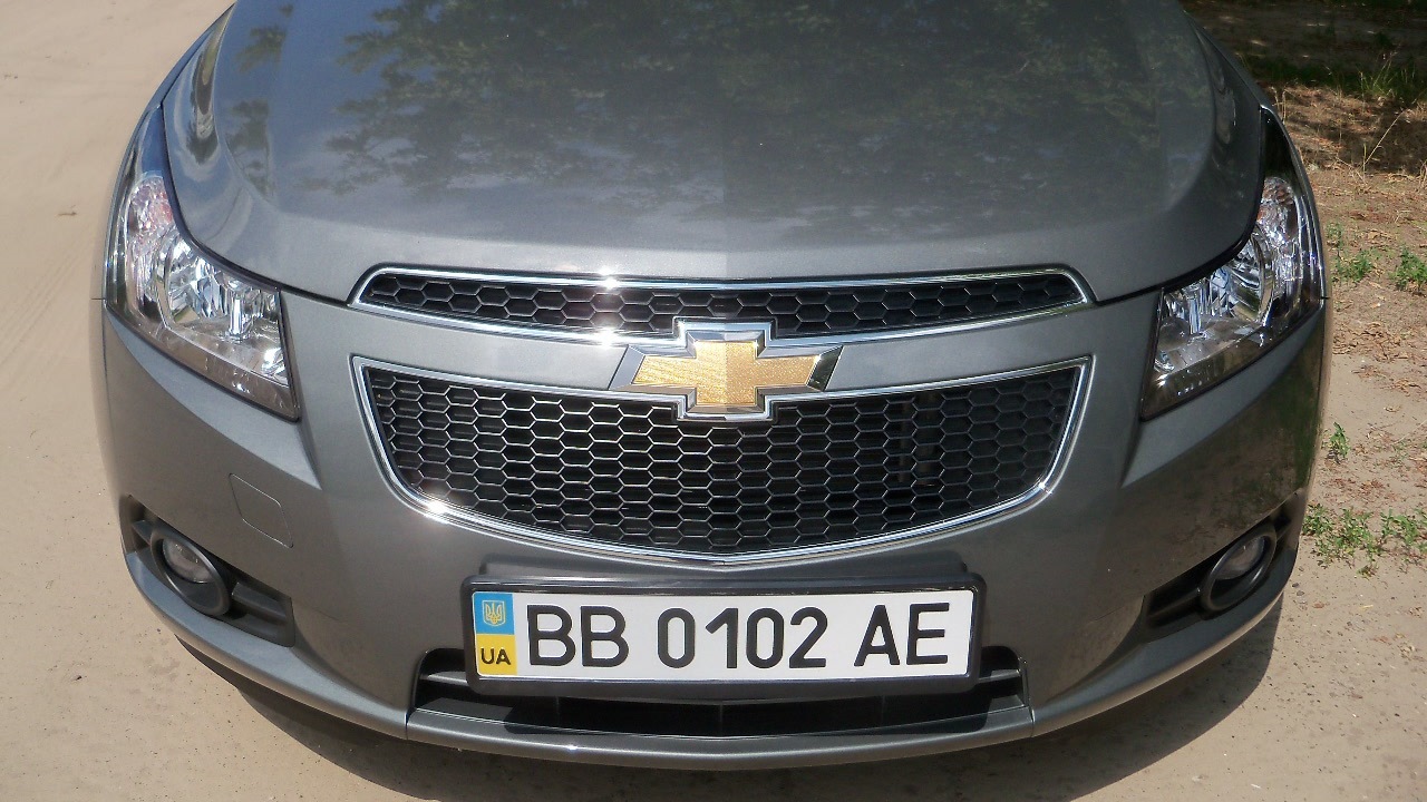 Chevrolet Cruze (1G) 1.8 бензиновый 2011 | темно-серый на DRIVE2