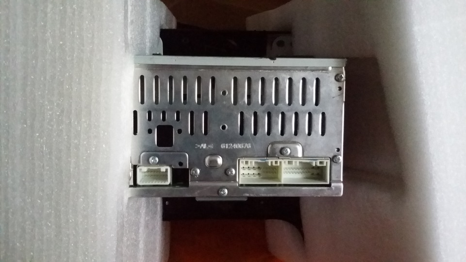 помогите найти распиновку конекторов ГУ какой контакт за что отвечает ...