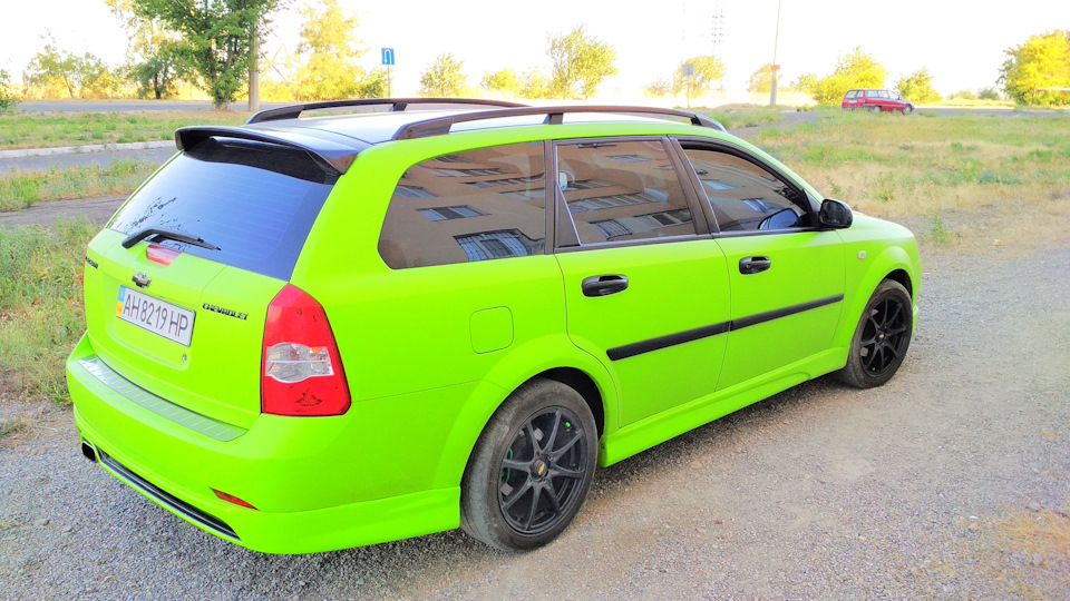 Chevrolet Lacetti Green