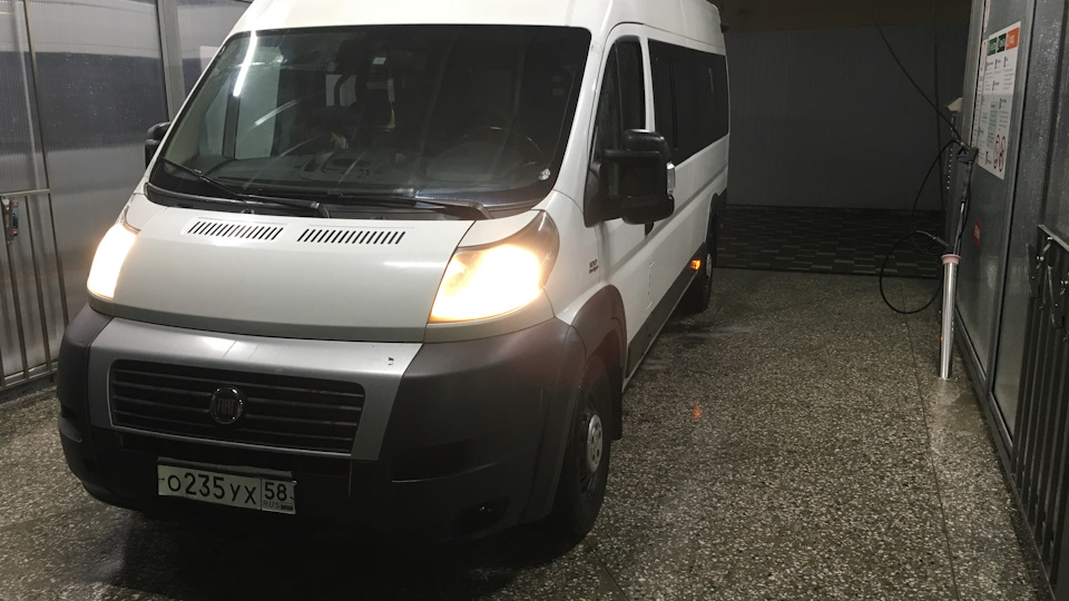 Фиат дукато 2.3 дизель. Fiat Ducato 2.3 МТ, 2013. Фиат Дукато 2013. Битый Фиат Дукато 2013 года. Fiat Ducato 2013 ремонт.