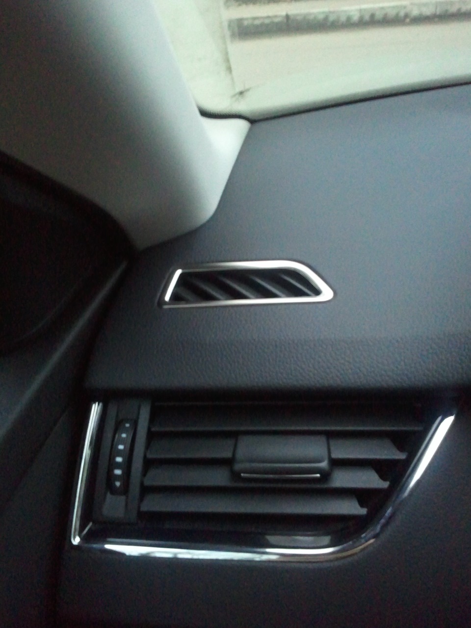 Шкода а7 воздуховод. Центральный воздуховод octavia a7. Шкода а7 воздуховод. Шкода а7 воздуховод. Центральный дефлектор skoda octavia a7.