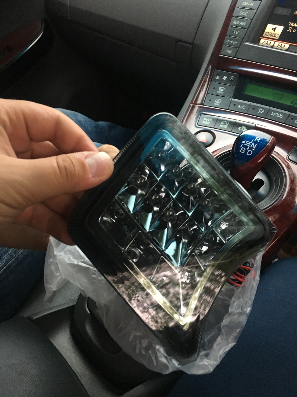 Диодные поворотники в бампер и диоды в задний ход — Toyota Prius (30 ...