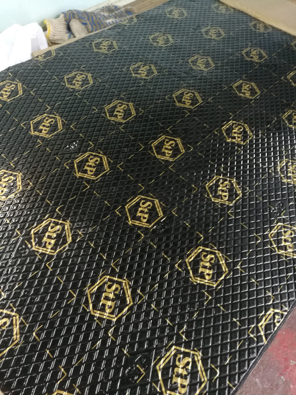 Шумка передних арок снаружи — SEAT Altea Freetrack, 2 л, 2013 года ...