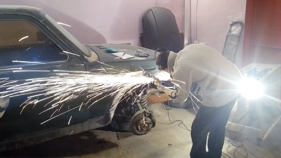 Режем арки — Lada 4x4 3D, 1,7 л, 1999 года | тюнинг | DRIVE2