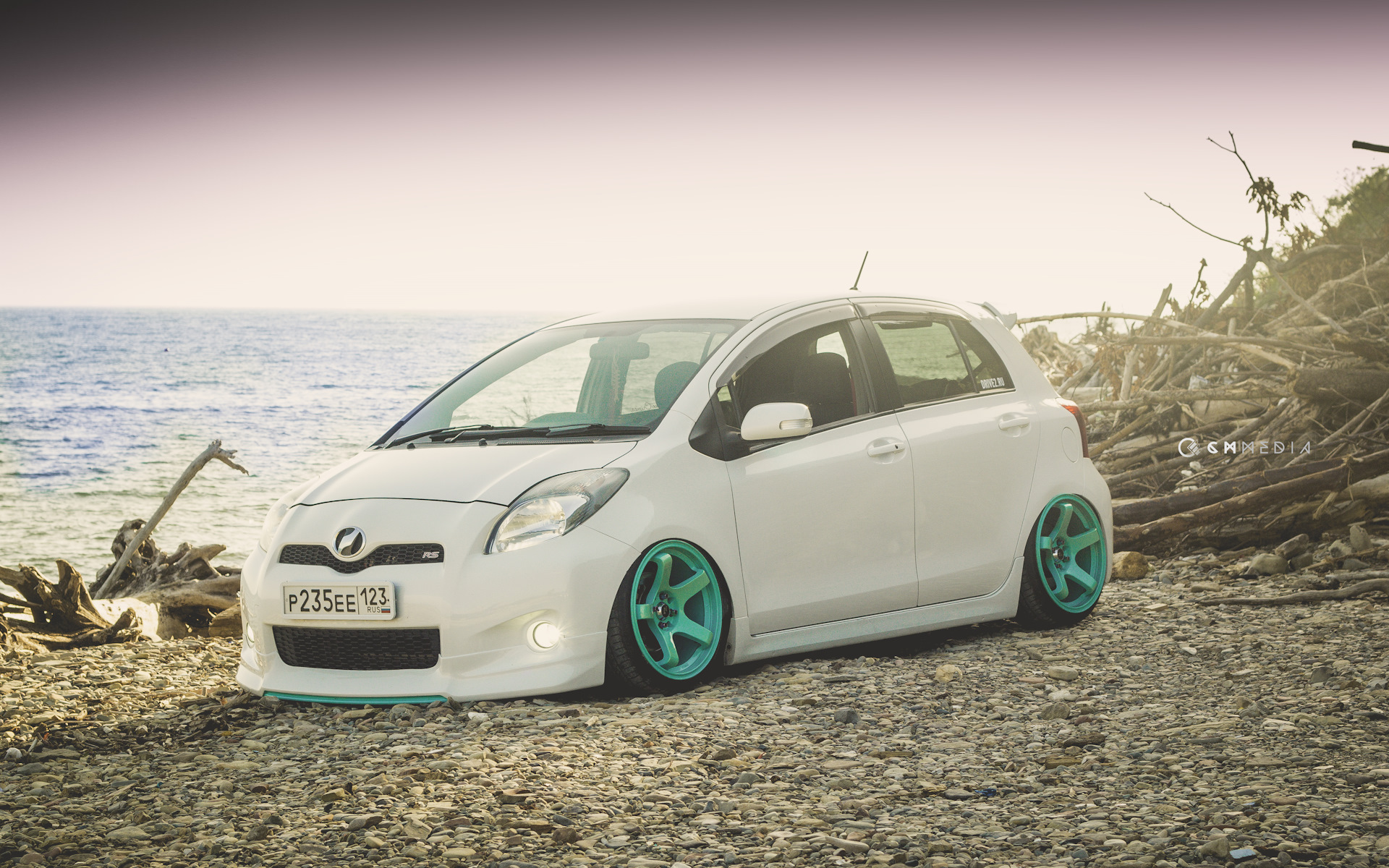 Toyota vitz gta 5 фото 38