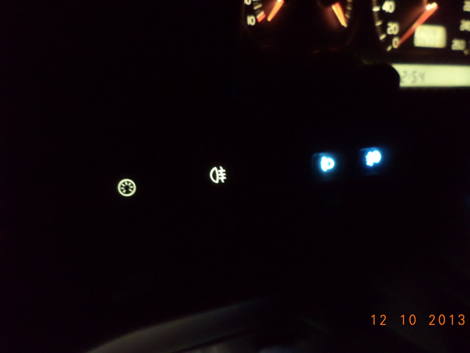 почему не горят туманки? — Volvo S70, 2 л, 1997 года | тюнинг | DRIVE2