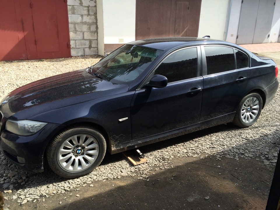 Решил, что пора переобуться и сменить задние тормозные диски — BMW 3 ...