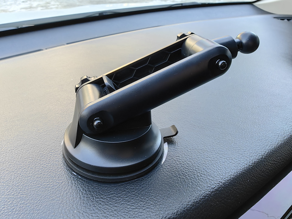 29 — Mitsubishi Outlander (3G)