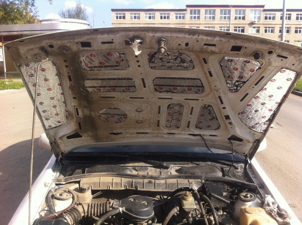 Виброизоляция капота — Opel Vectra A, 1,6 л, 1990 года | другое | DRIVE2