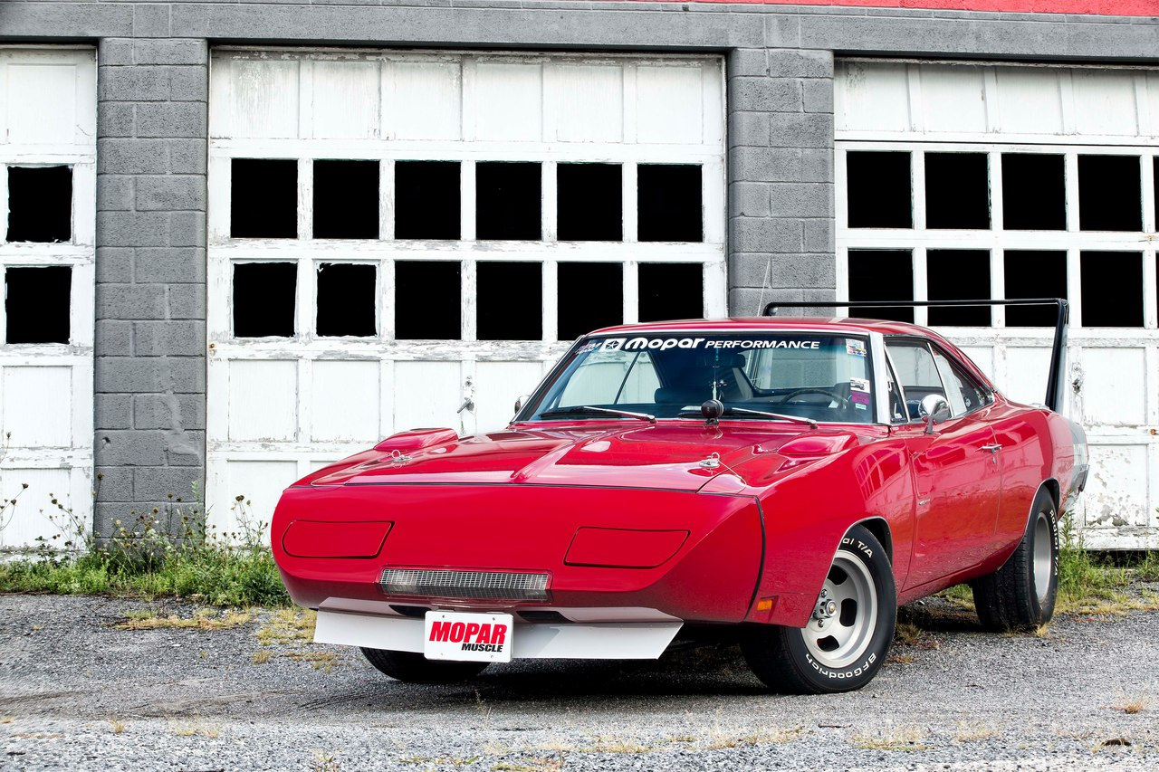 Dodge charger daytona фото