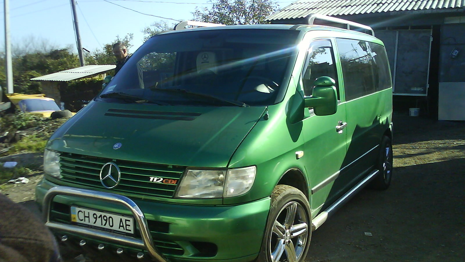 Mercedes-Benz Vito зеленый