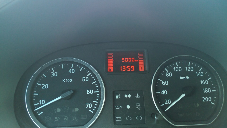 5000 км. — Nissan Almera V (G11/15), 1,6 л, 2015 года | наблюдение | DRIVE2