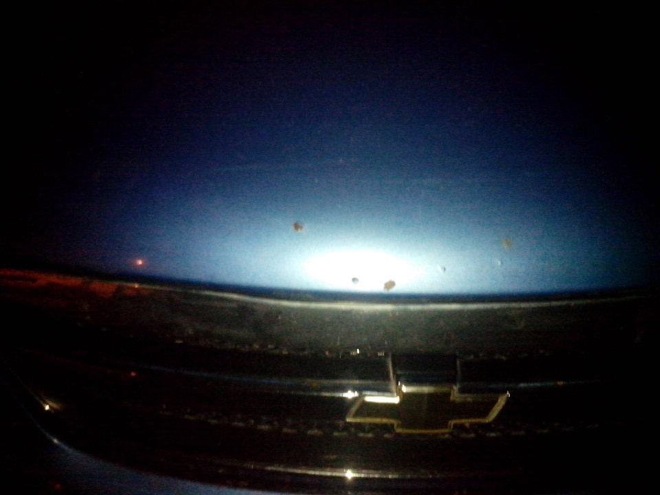 Снял дефлектор капота. — Chevrolet Lacetti Sedan, 1,6 л, 2006 года ...