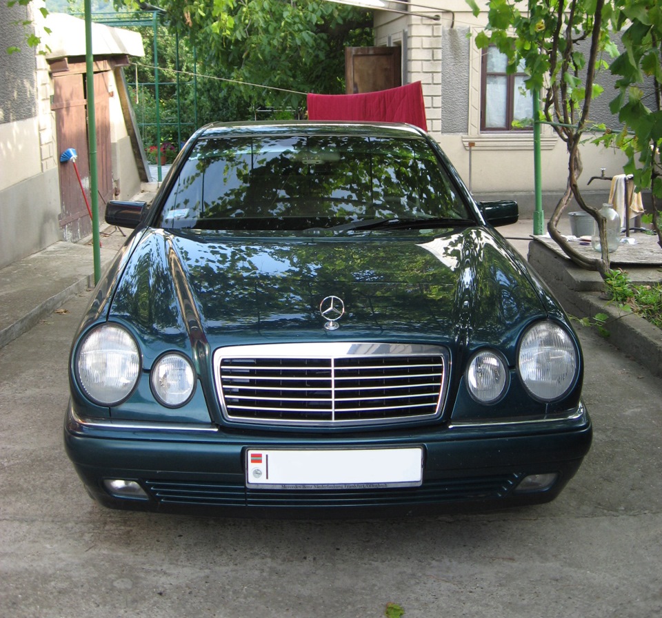 Mercedes Benz лупатый