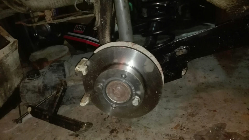 Установка задних дисковых тормозов — Москвич 2141, 2 л, 1991 года ...