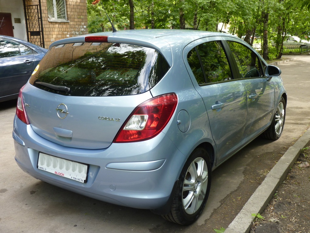 Opel бу. Опель Корса 1.2 серебристый. Опель Корса 1.2 2004 коричневый светло. Корса 1.4 автомат синий. Номер краски Опель Корса д 2008 темно-серый.