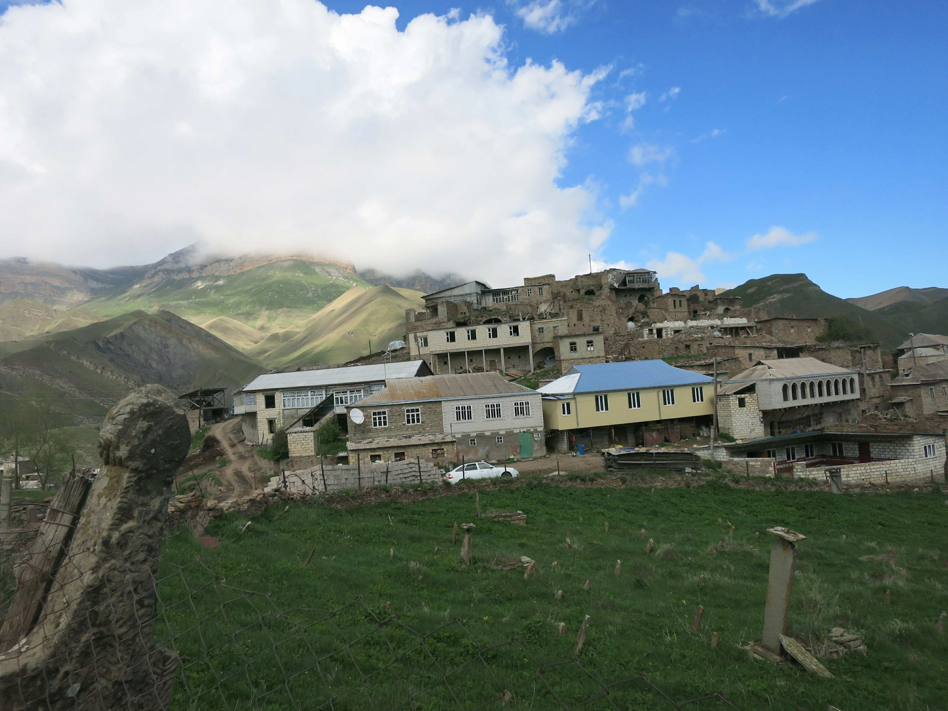 и даже за границей у дагестанского