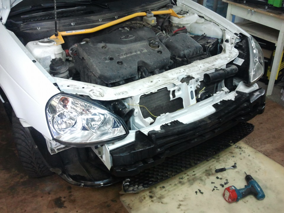Установка туманок. — Lada Приора седан, 1,6 л, 2012 года | аксессуары ...