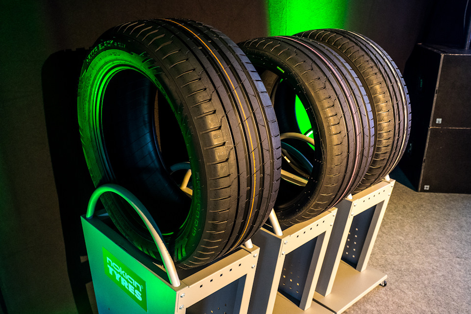 Green hell in Finnish meeting with Mika Hakkinen and test drive new tyres Nokian Tyres