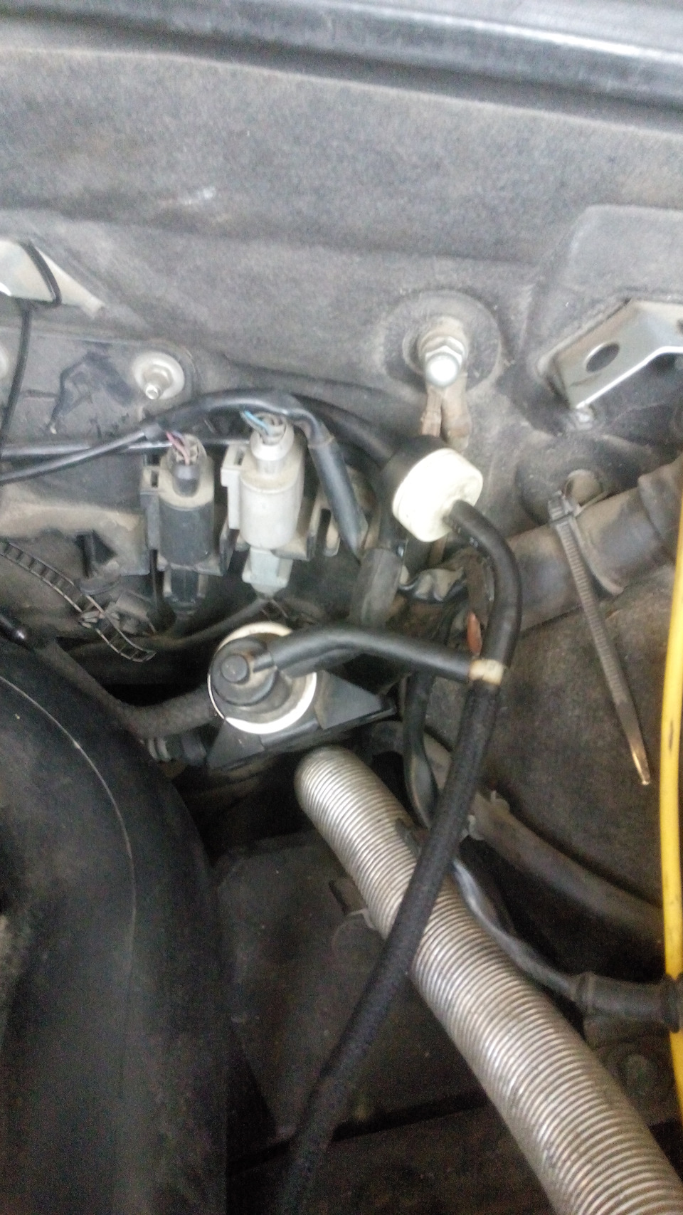 Вакуумные шланги пассат. Вакуумная система трубок Passat b4. Пассат б5 1.8 турбо вакуумный шланг. Вакуумные шланги Фольксваген б3. Вакуумная система Пассат б5 дизель.