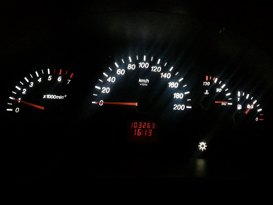 Габариты — Lada Приора седан, 1,6 л, 2008 года | стайлинг | DRIVE2