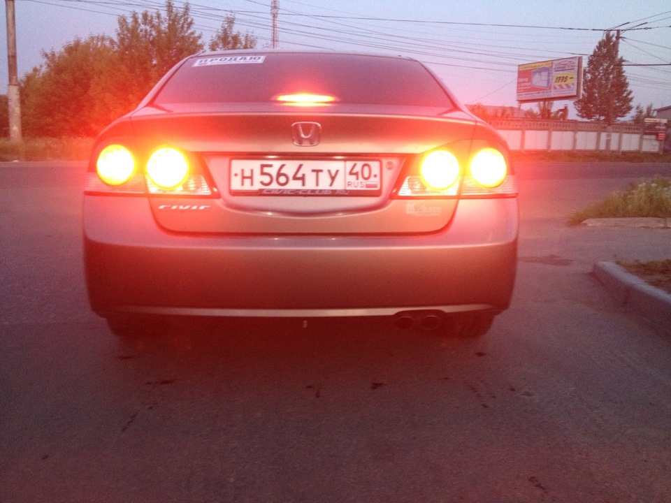4 габарита ну и стоп сигнала — Honda Civic 4D (8G), 1,8 л, 2008 года ...