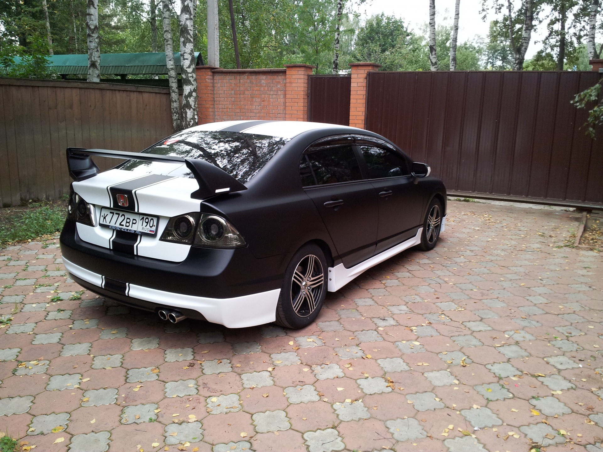 Honda Civic 4d белая матовая