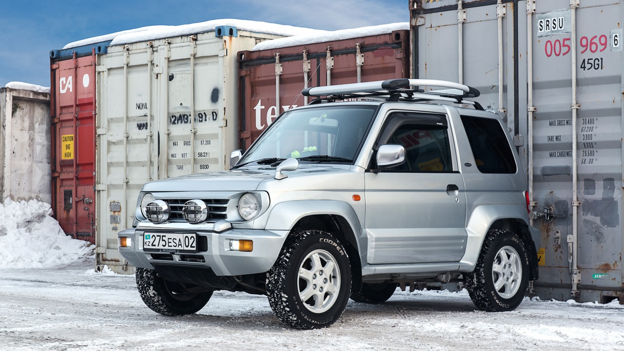 Mitsubishi junior. Mitsubishi Pajero Junior. Мицубиси Паджеро Юниор. Мицубиси Паджеро Джуниор. Mitsubishi Junior 1998.