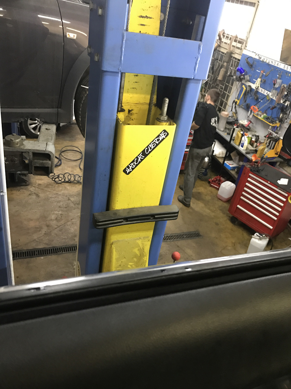 Меня прокатили на подъемнике — Opel Mokka, 1,4 л, 2013 года | просто ...