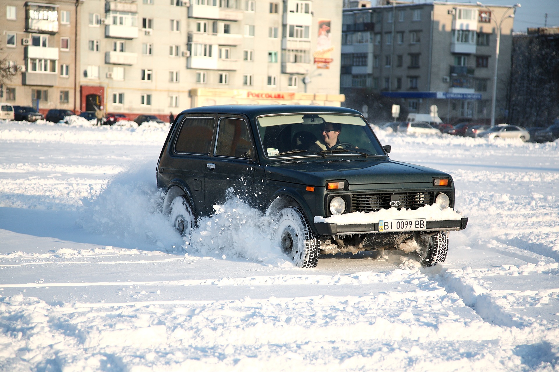 нива по снегу