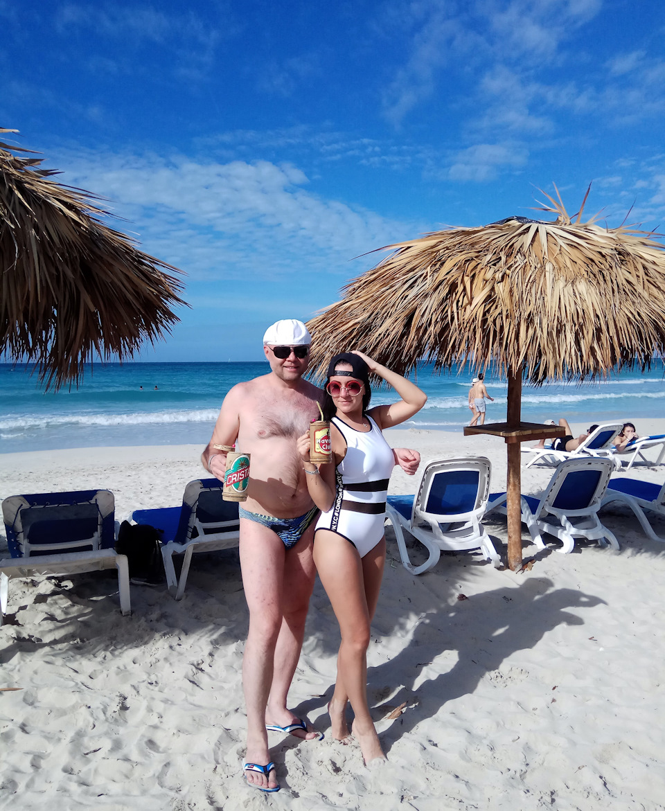 Мы с женой на пляже