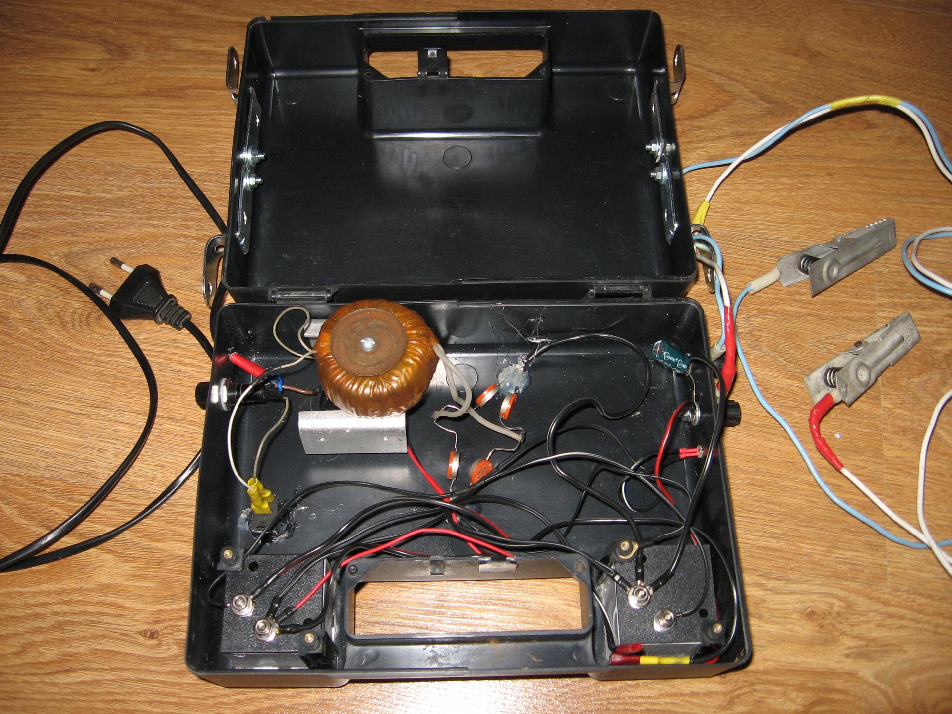 Зарядное устройство из блока питания компьютера