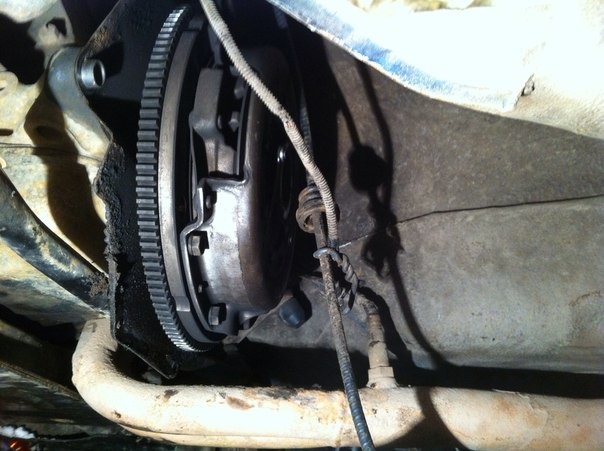 Конечно же, все мы молодые любим валить боком и жечь сцепление… — Lada ...