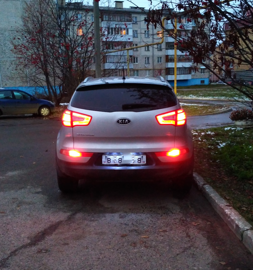 kia sportage 3 задние фонари