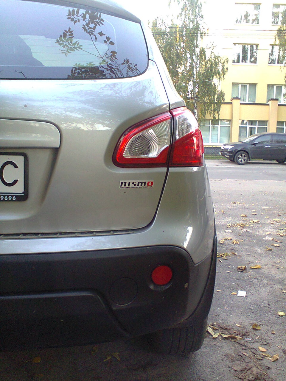 Очередной шильдик Nismo — Nissan Qashqai (1G), 2 л, 2011 года ...