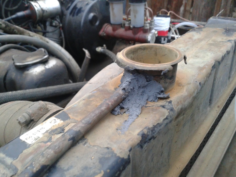 Устранение дыры в радиаторе, и установка термостата) — УАЗ 3151, 1989 ...