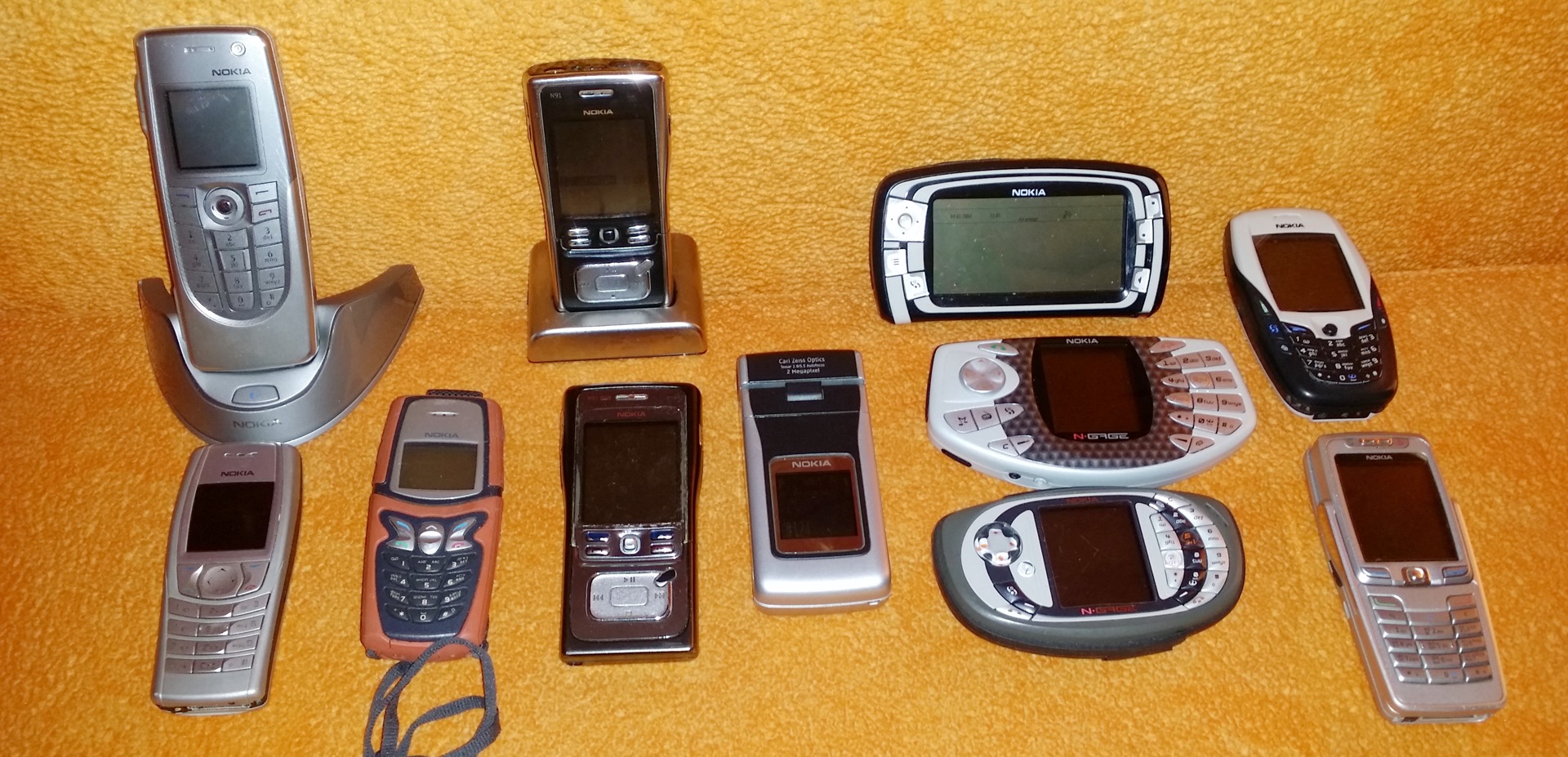 Сотовые телефоны 2000 х годов фото