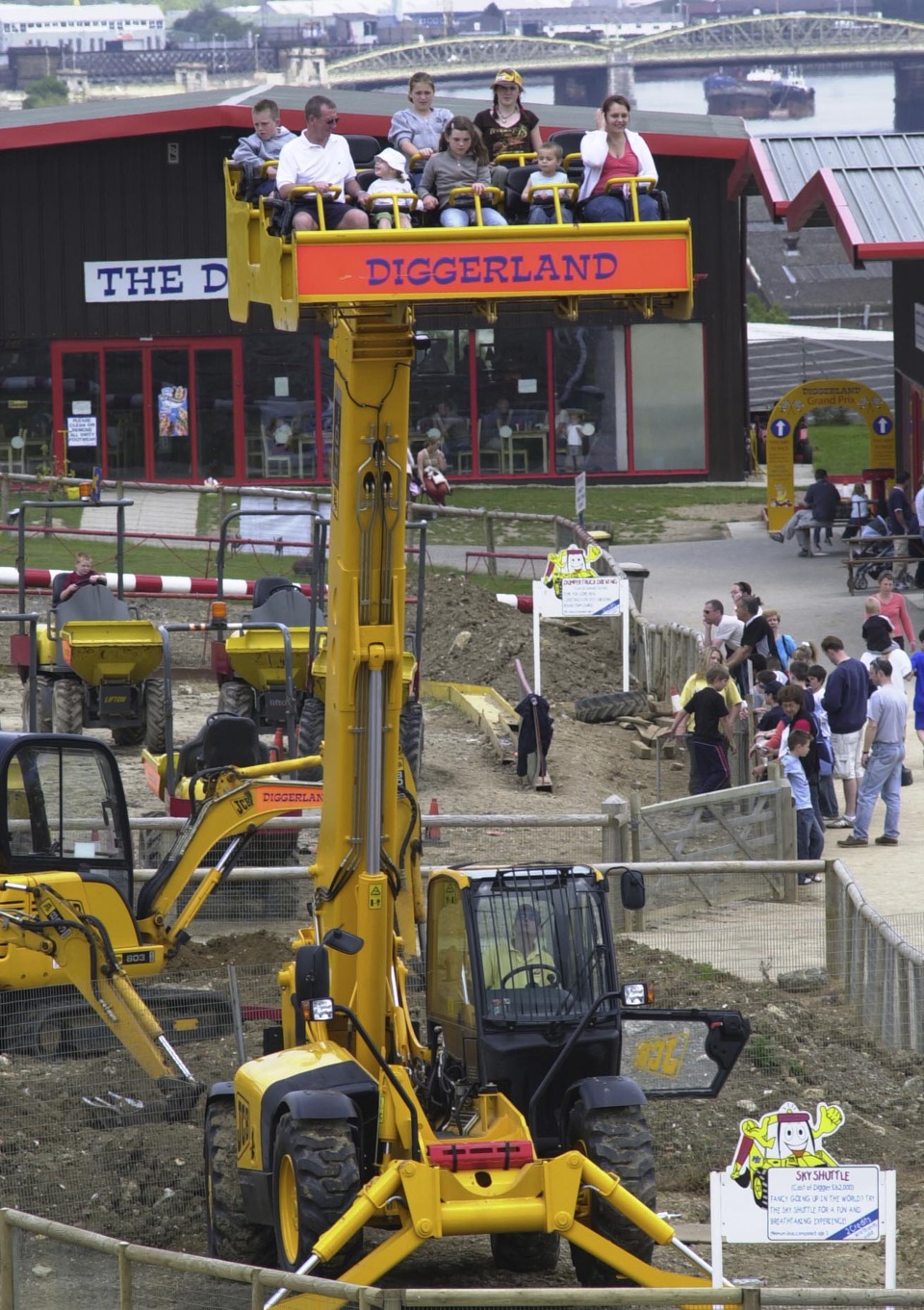 DIGGERLAND — парк развлечений для любителей строительной техники. —  Сообщество «Позитивов☺зы» на DRIVE2