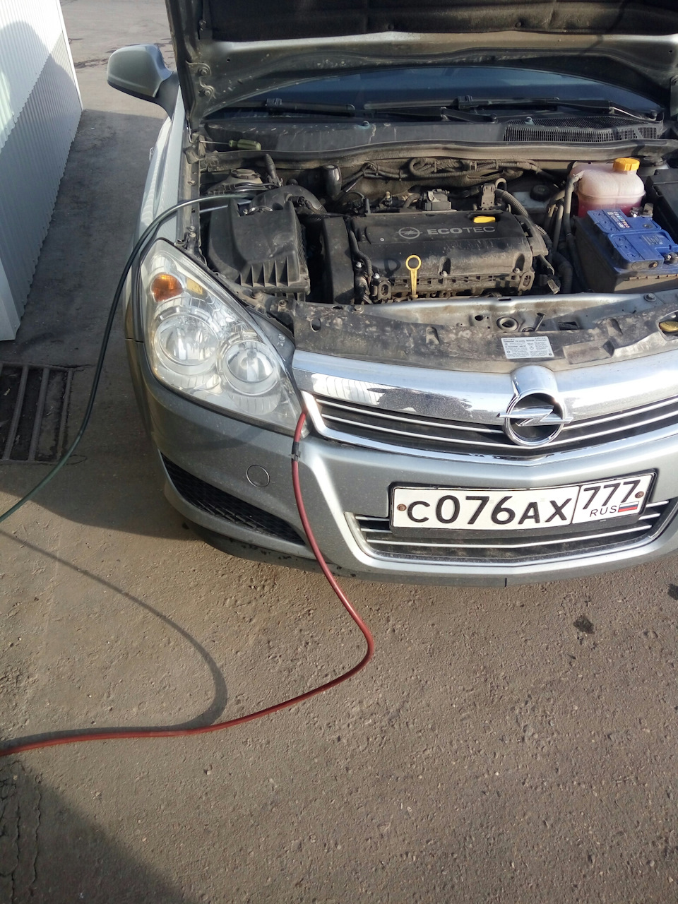 Заправка A/C — Opel Astra H, 1,8 л, 2010 года | визит на сервис | DRIVE2