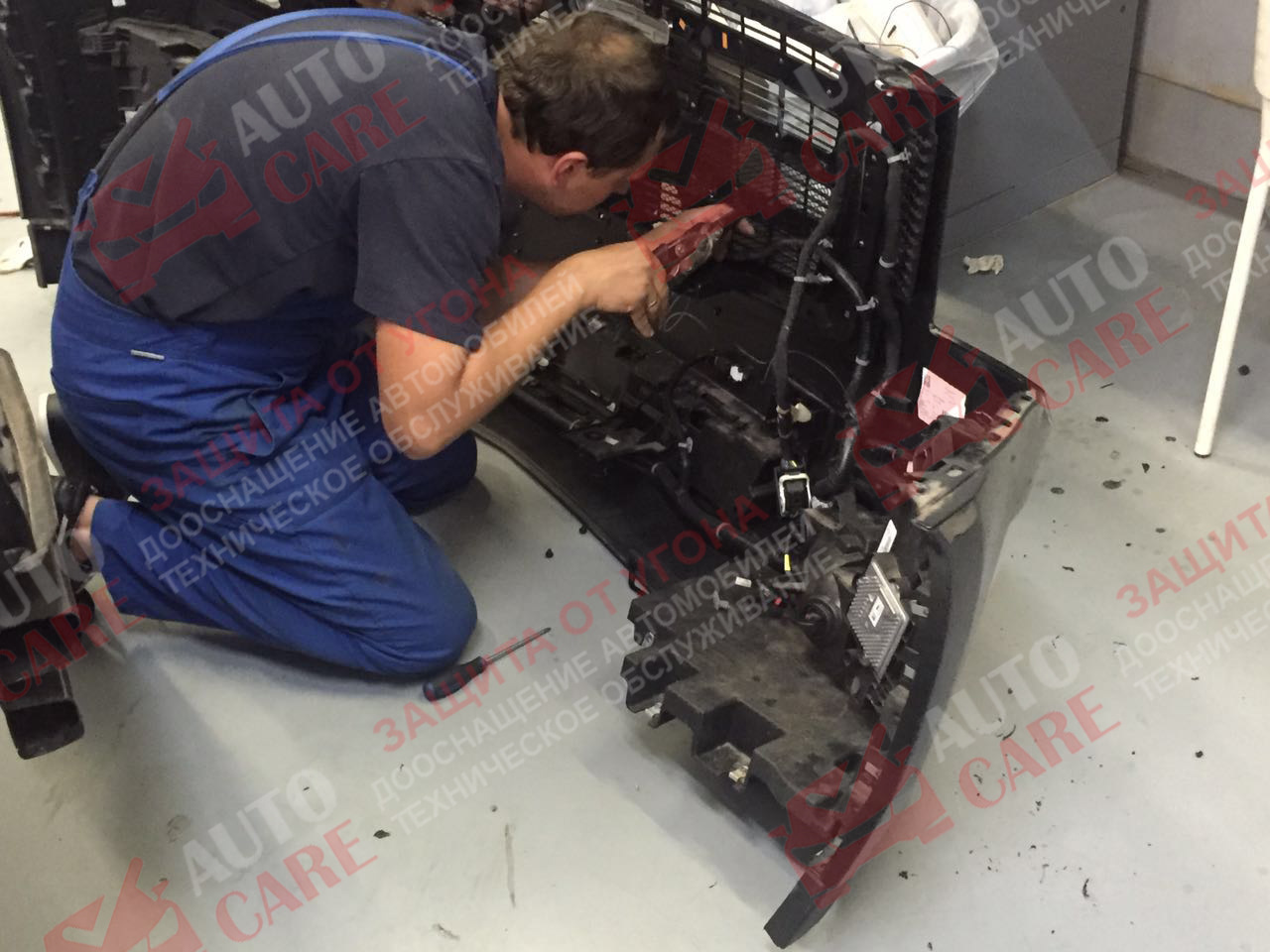 Установка защитной сетки для радиатора в бампер Cadillac Escalade ...