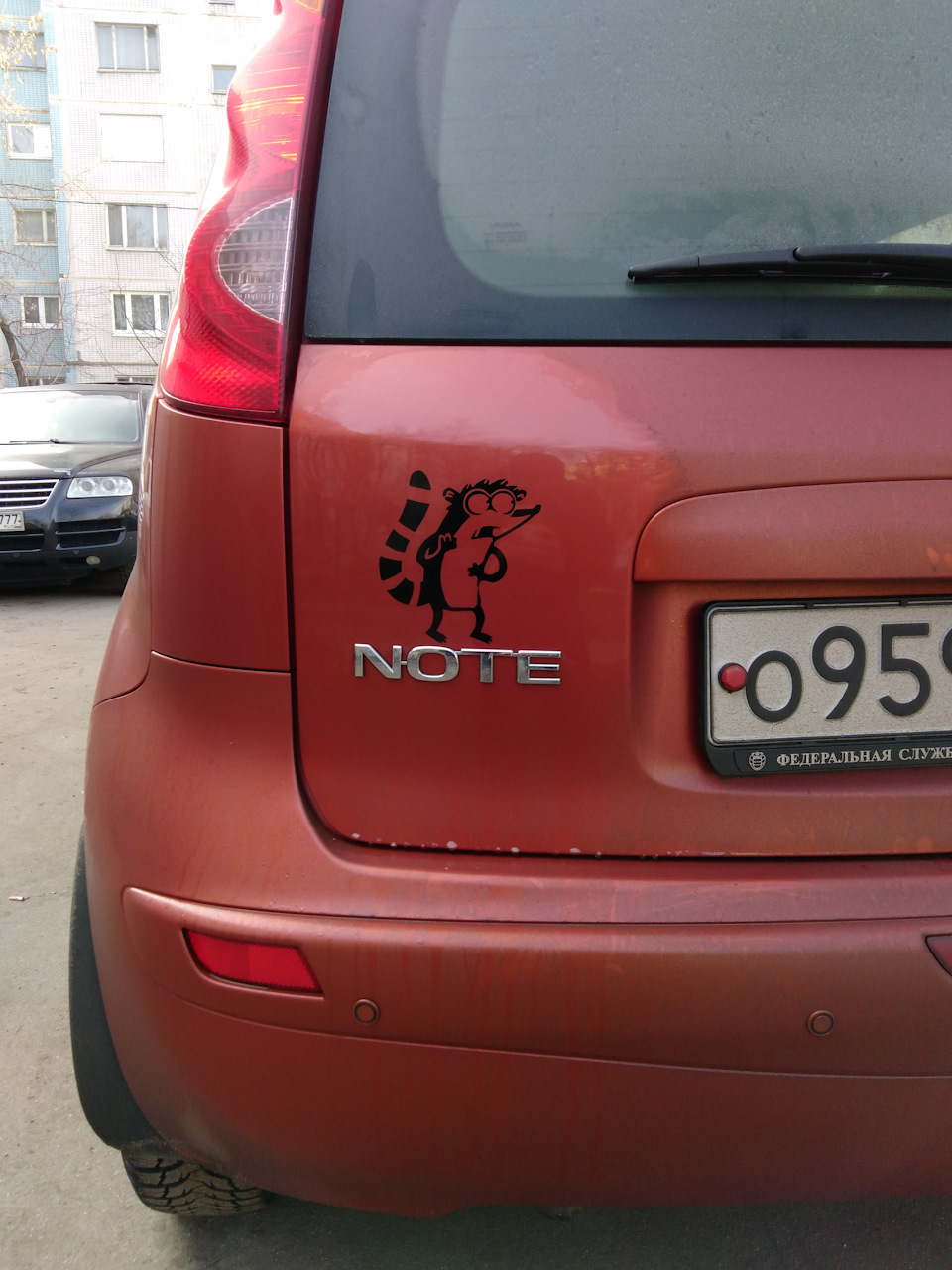 Ниссан енот картинки