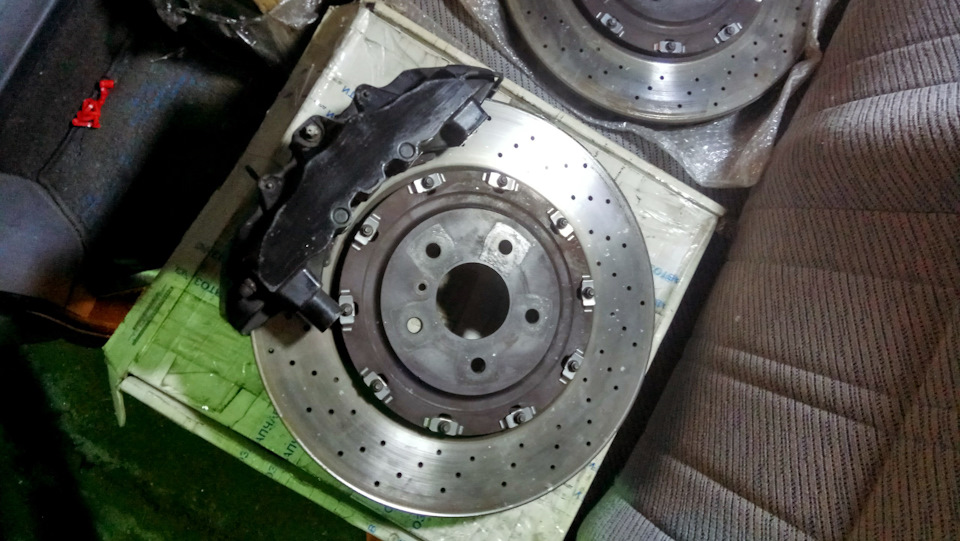 конечно же примерил на тормозной диск) — Infiniti Q45 (FY33/FYG33)