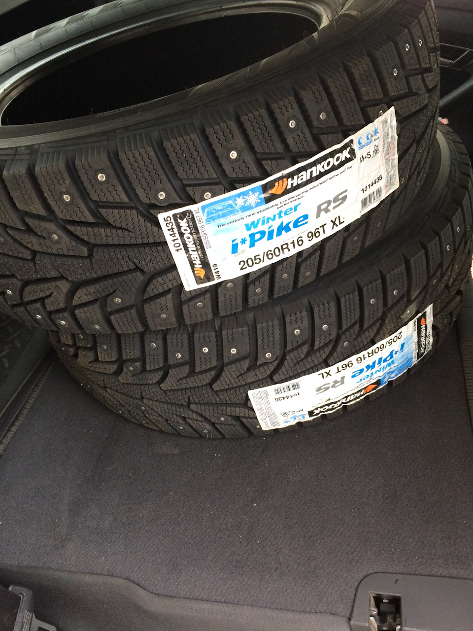 Hankook winter i pike 215 65 r16. Hankook w419 i Pike RS. Hankook i*Pike w-419. Ханкук 419 шипы протектор. 215/45r17 Hankook w419.