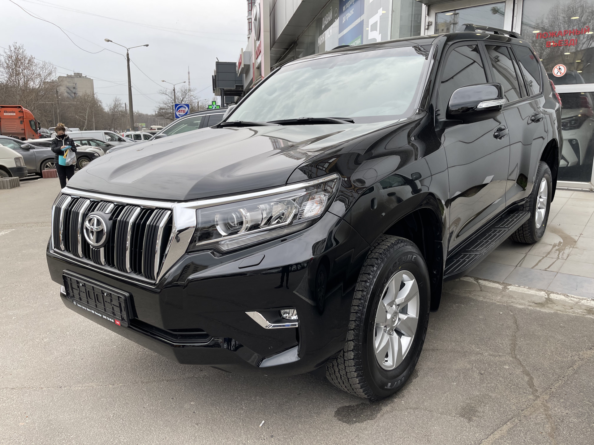 Прадо 2023 фото. Toyota Land Cruiser Prado 2021. Тойота ленд Крузер Прадо 2021 черный. Тойота ленд Крузер Прада 2021. Land Cruiser 150 2021.