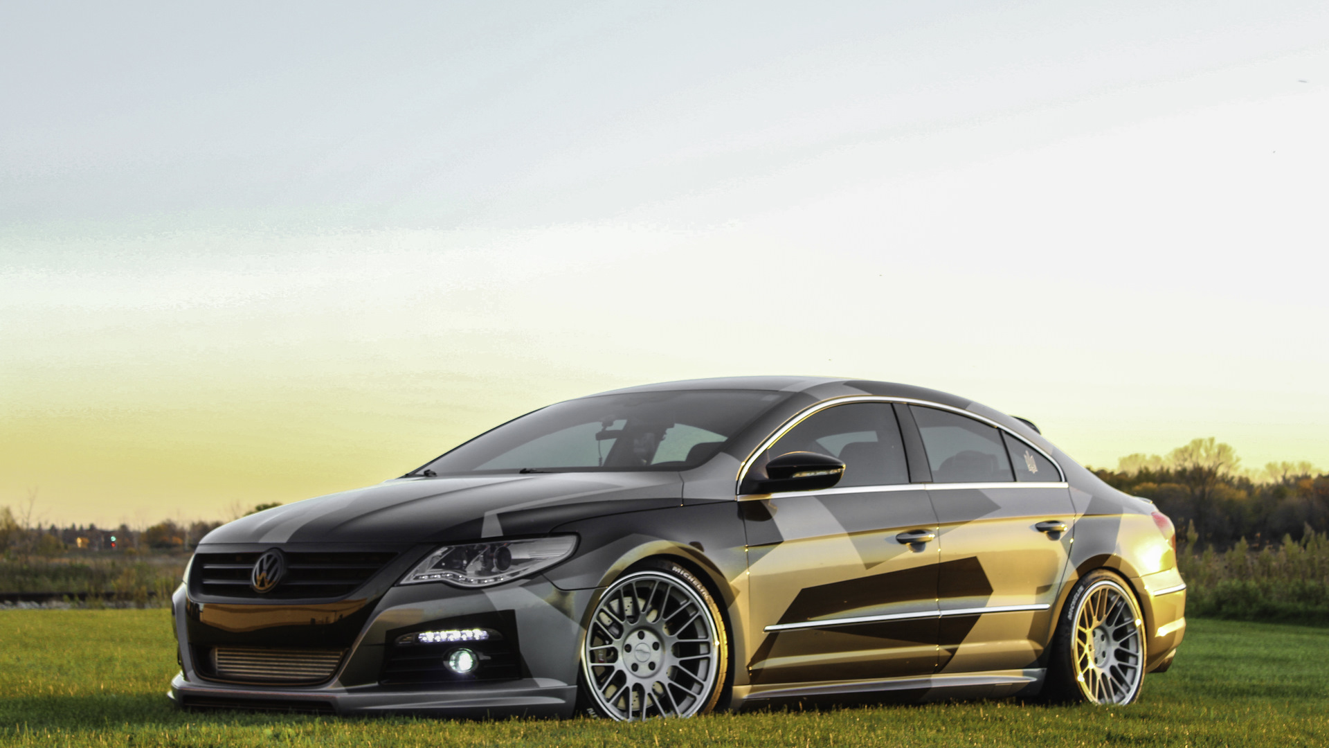 Volkswagen Passat cc 2012 stance