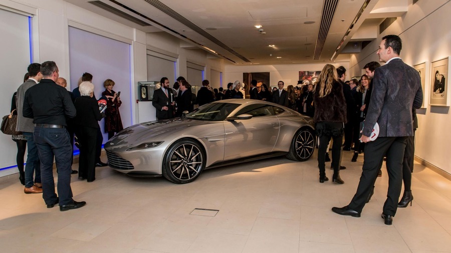 Машина до 3 миллионов. 007: спектр aston martin. машина за 3 миллиона. машины бонда по порядку.