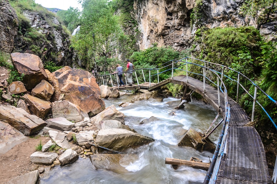 Турбаза медовые водопады в Кисловодске