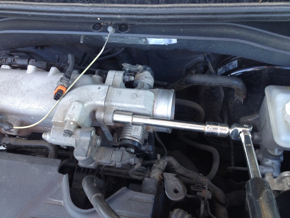 Чистка дроссельной заслонки KIA Rio (3G), 1,6 л, 2016 года своими руками DRIVE