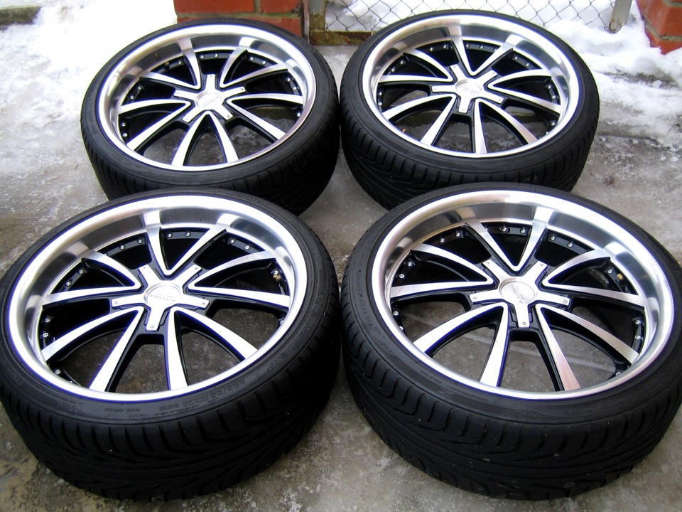 Продам R19 5x114.3 с резиной Nokian Z, чётко встанут на всех Японцев ...