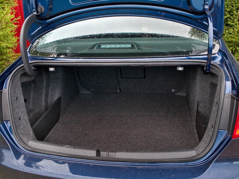 Боковые панели в багажник - Volkswagen Jetta VI, 1,6 л, 2014 года аксессуары DRI